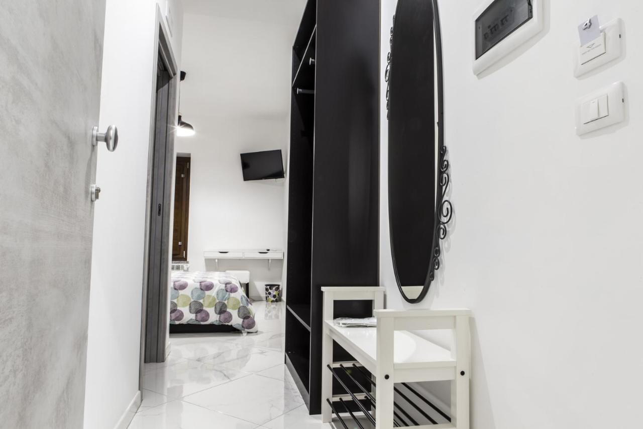 Pomodoro Bed Bed & Breakfast กาสโตรวิลลารี ภายนอก รูปภาพ