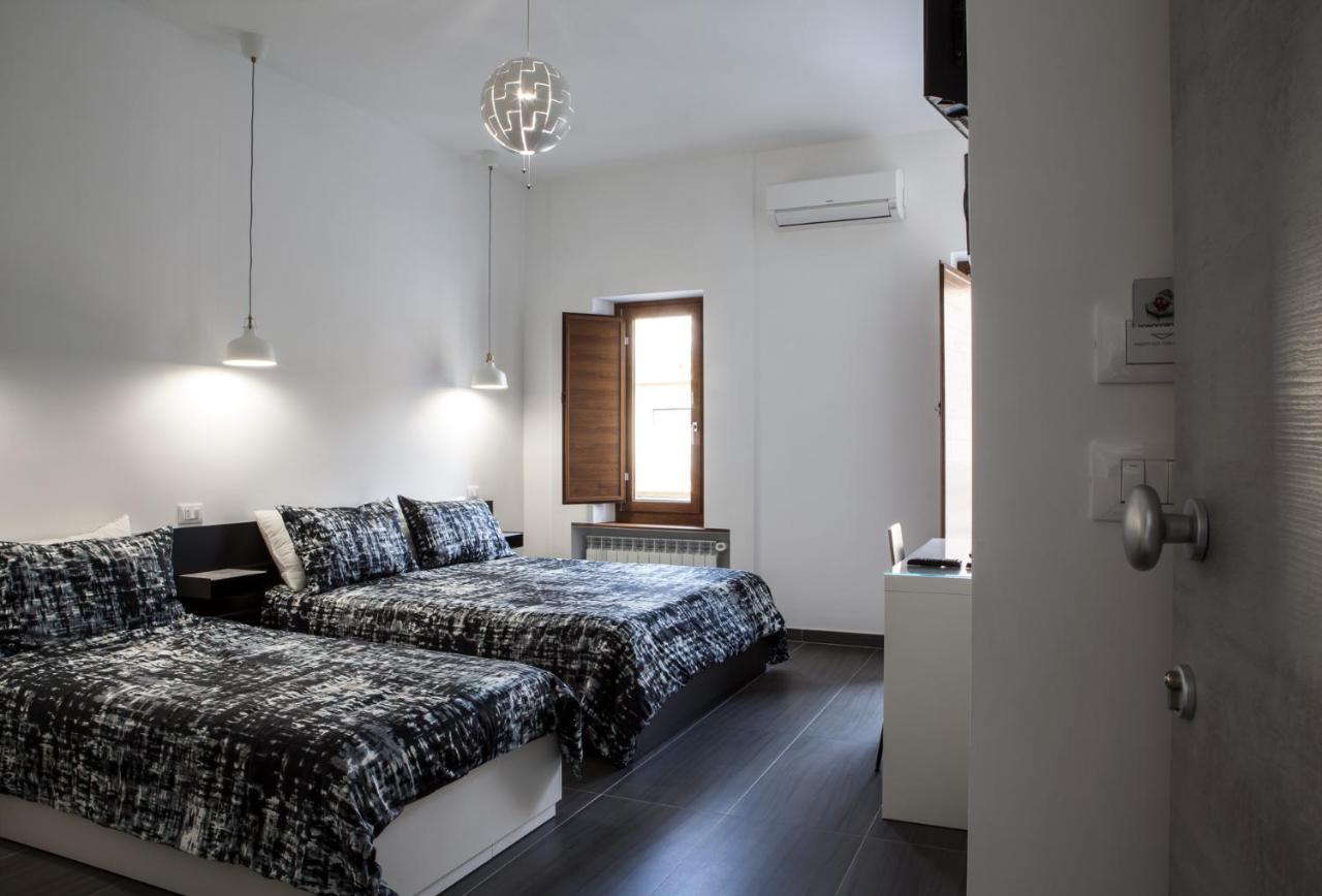 Pomodoro Bed Bed & Breakfast กาสโตรวิลลารี ภายนอก รูปภาพ