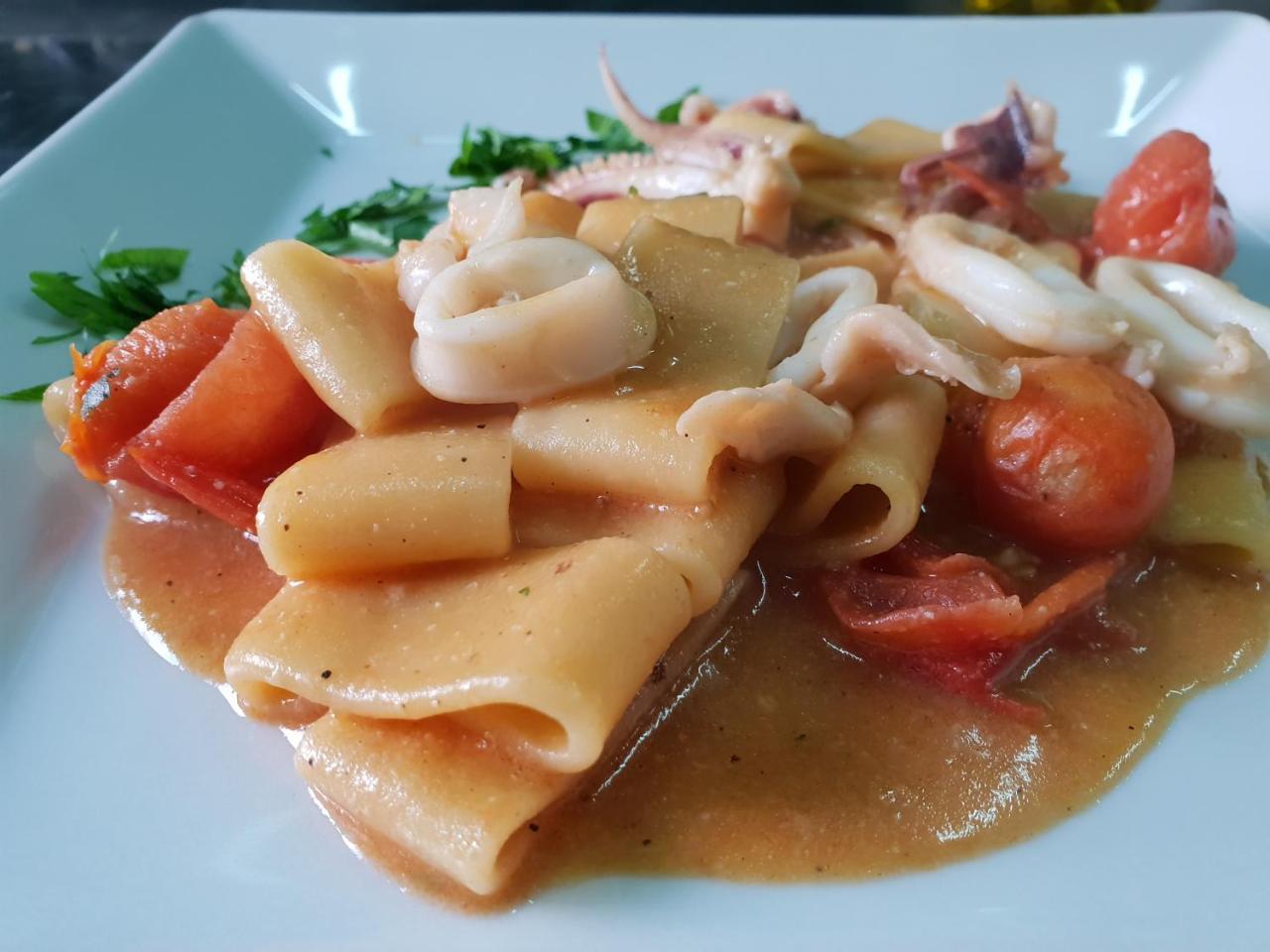 Pomodoro Bed Bed & Breakfast กาสโตรวิลลารี ภายนอก รูปภาพ
