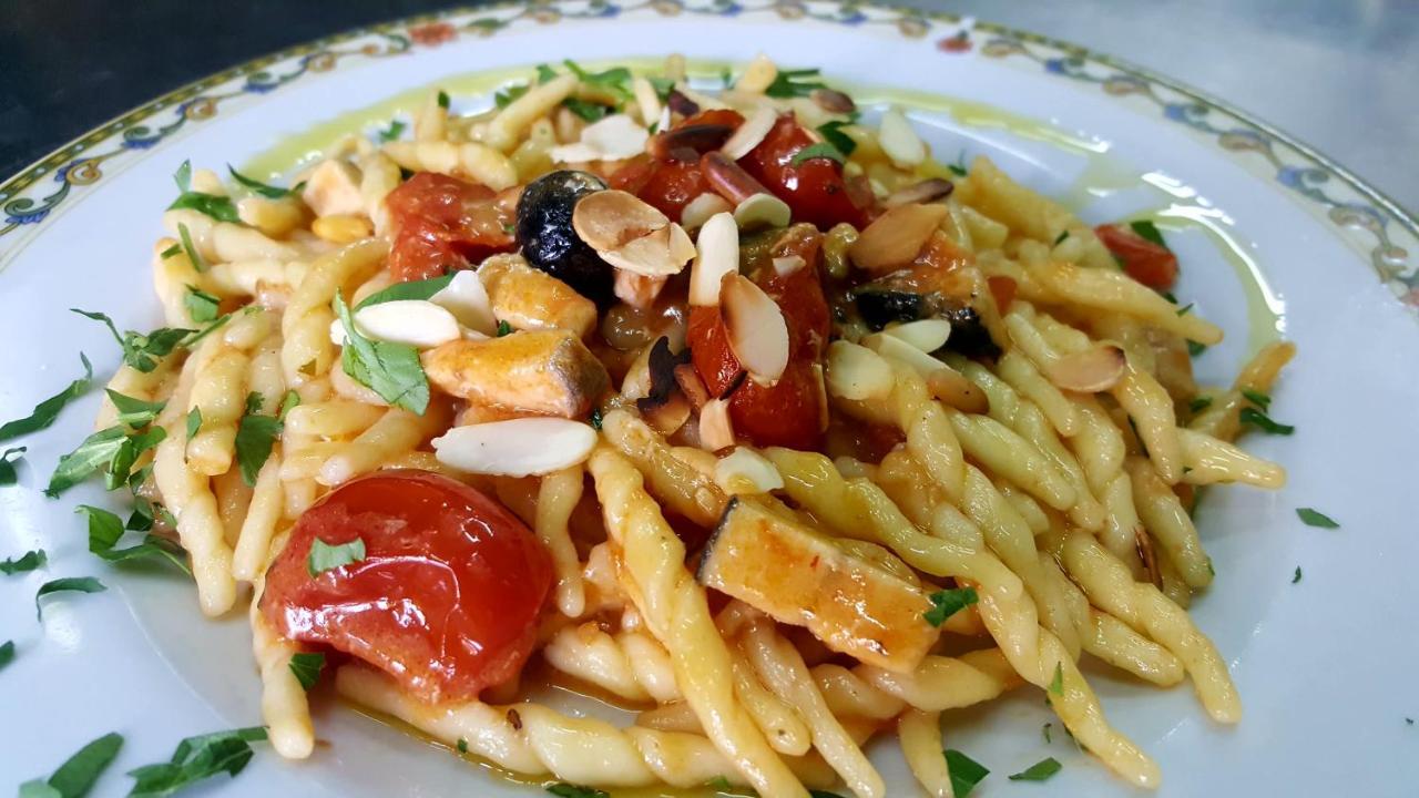 Pomodoro Bed Bed & Breakfast กาสโตรวิลลารี ภายนอก รูปภาพ