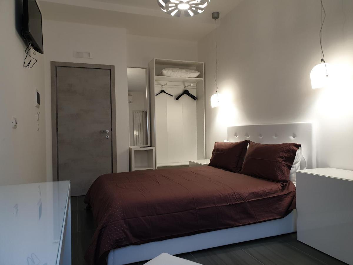 Pomodoro Bed Bed & Breakfast กาสโตรวิลลารี ภายนอก รูปภาพ